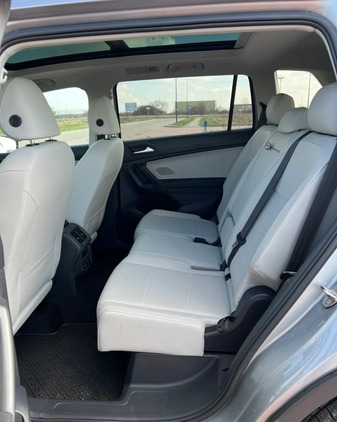 Volkswagen Tiguan Allspace cena 116900 przebieg: 3116, rok produkcji 2021 z Łapy małe 191